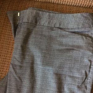 Black patterned Worthington pants. 18 long.